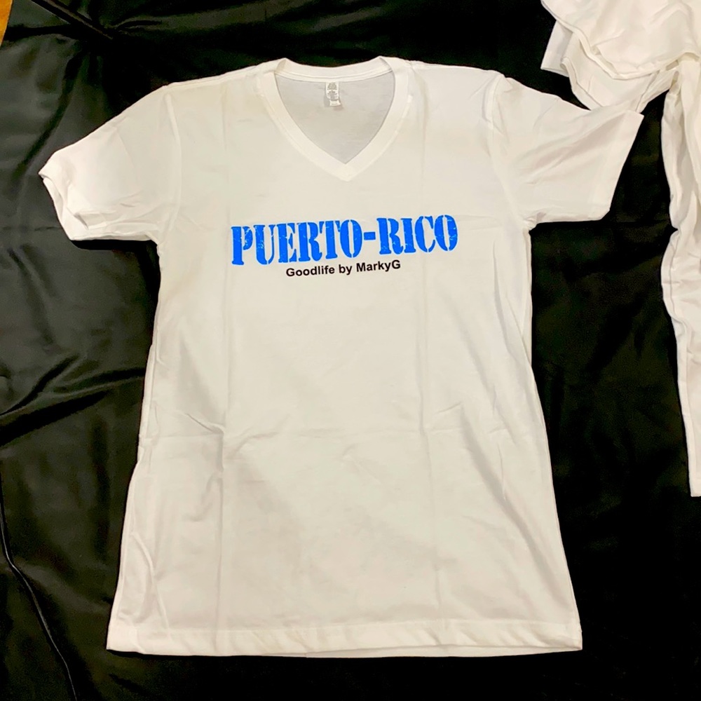 MarkyG V-neck Puerto-Rico Graphic Tee